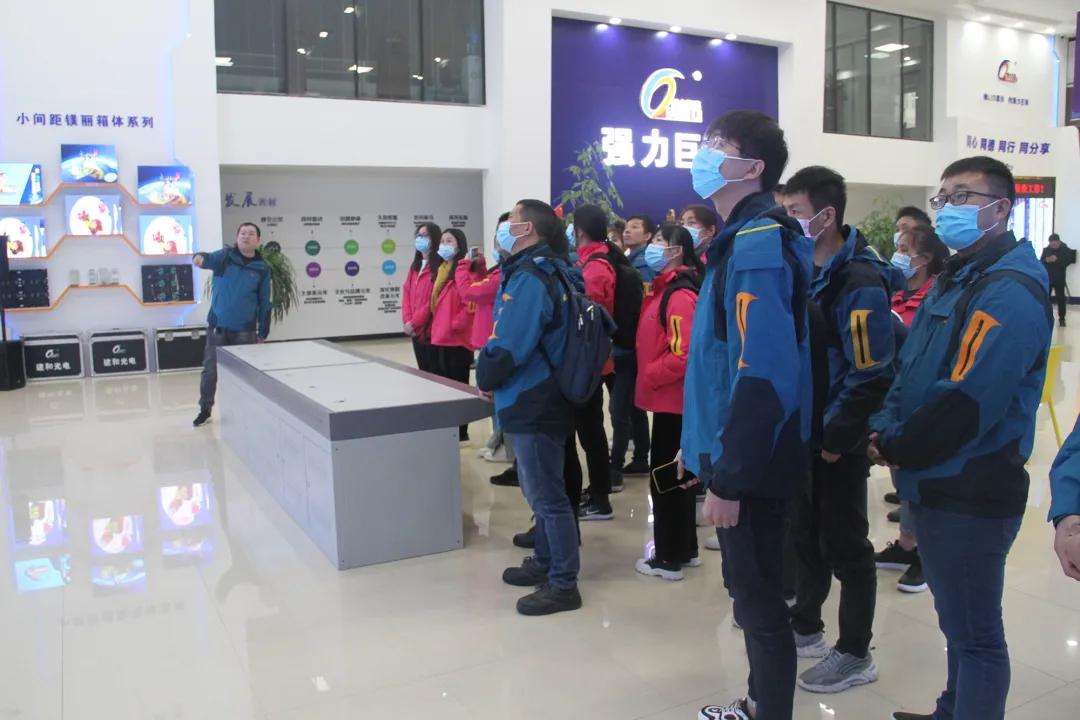 共享品牌盛事！强力巨彩百人观赛团的“乒搏之旅”