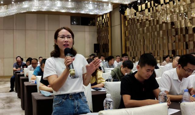 紧抓经济内循环机遇，洲明国内显示市场表现回暖