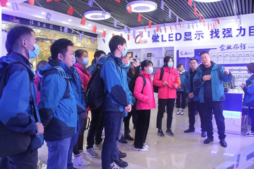共享品牌盛事！强力巨彩百人观赛团的“乒搏之旅”