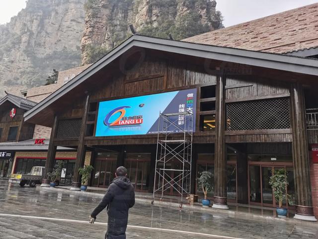 距离产生美？不！户外小间距近看也很美