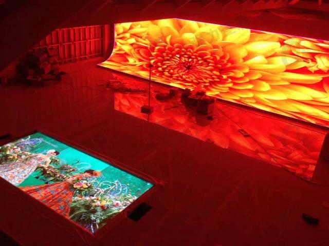 这些网红地 居然都是LED大显示打造的