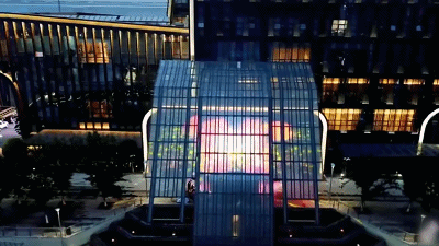 以光影构建“城市瀑布”盛景，洲明点亮苏州璀璨夜色