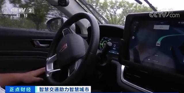 5G智慧杆赋能智慧交通，洲明再获央视点赞！