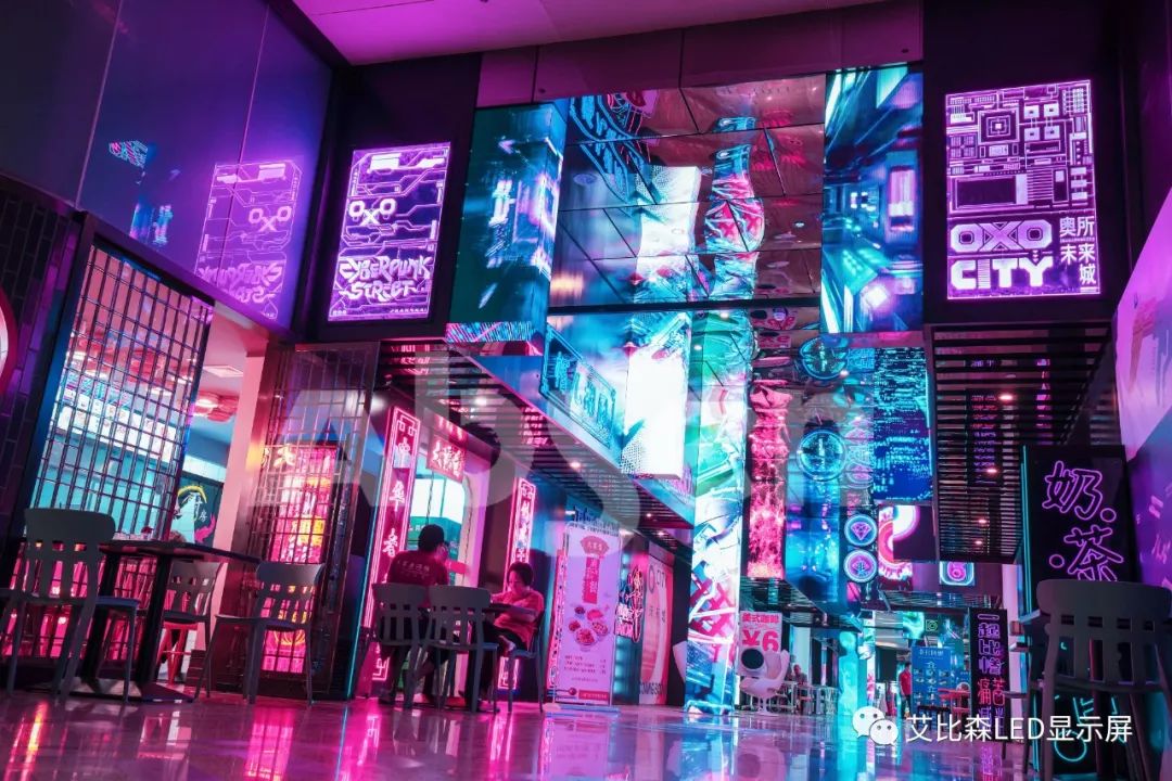上海潮流网红打卡地，艾比森1800㎡创意大屏亮相虹桥枢纽
