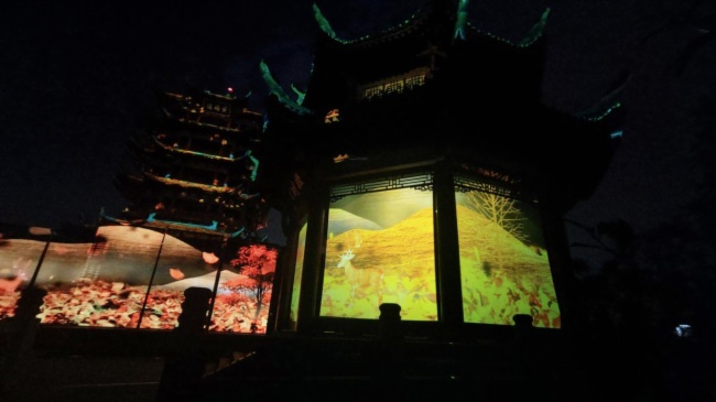 千古名楼光影秀 | 黄鹤楼开启夜间体验模式!