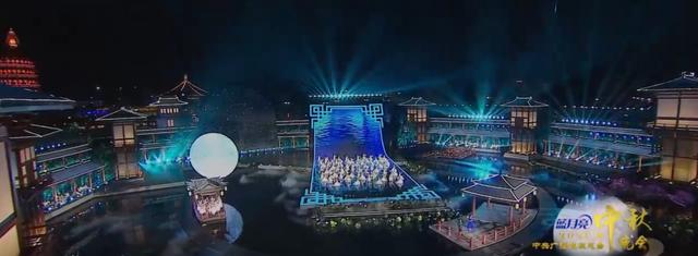 LED显示屏T台秀：LED显示屏人揉捏的万千世界