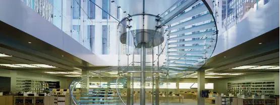 海上灯笼！福斯特操刀的苹果首家水面专卖店又刷屏了