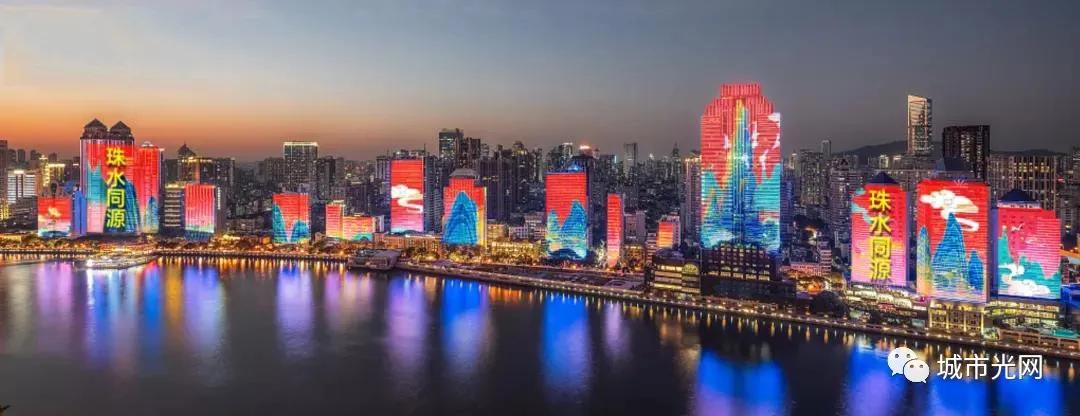 惊艳!广州灯光节800平米透明冰屏演绎“四季轮回” 惊艳!广州灯光节800平米透明冰屏演绎“四季轮回”