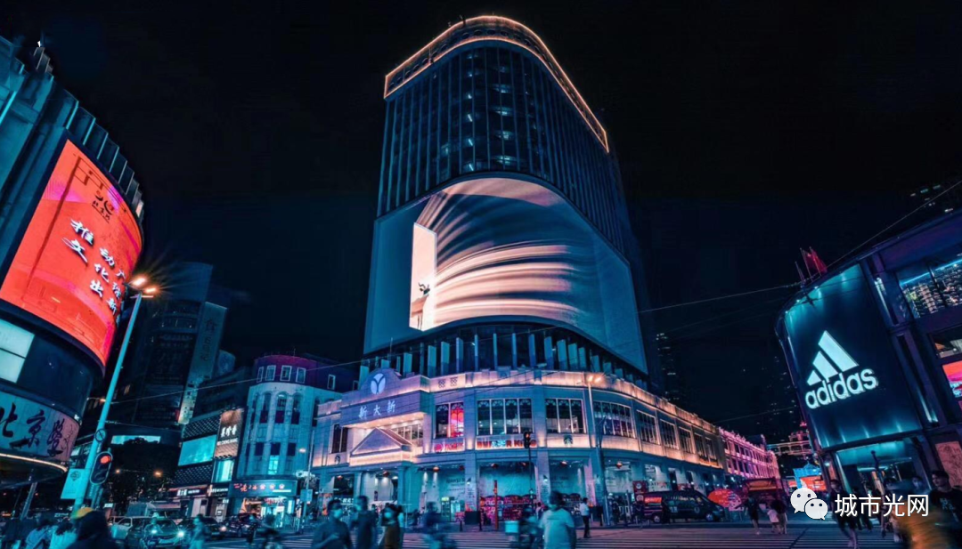 惊艳!广州灯光节800平米透明冰屏演绎“四季轮回” 惊艳!广州灯光节800平米透明冰屏演绎“四季轮回”