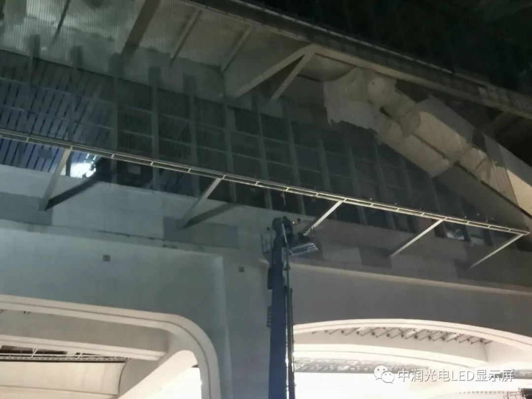 中润光电助力亚洲最大的高铁站-《雄安站》点亮！