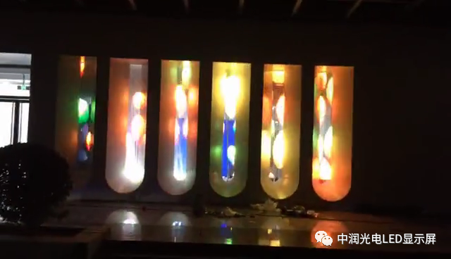 中润LED贴膜屏案例，当创意遇上创意，当创意遇上创意，谁惊艳了谁？