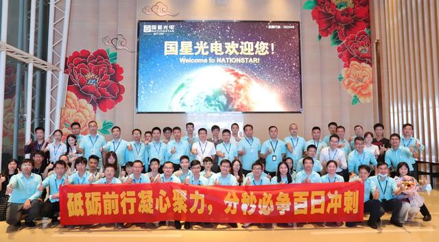 因为热爱，所以向前