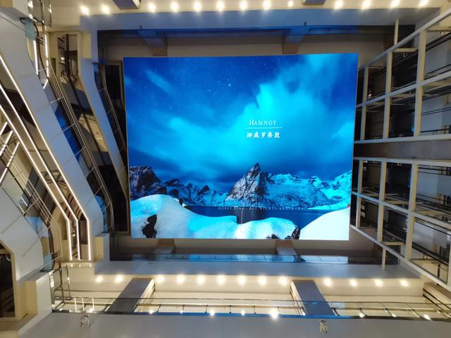707㎡“水立方”透明屏、260㎡巨幅小间距LED天幕点亮！
