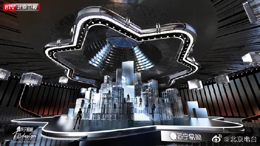 天猫舞台把上海的升降机都要过来了,苏宁双十一舞美打得过吗? 天猫舞台把上海的升降机都要过来了,苏宁双十一舞美打得过吗?