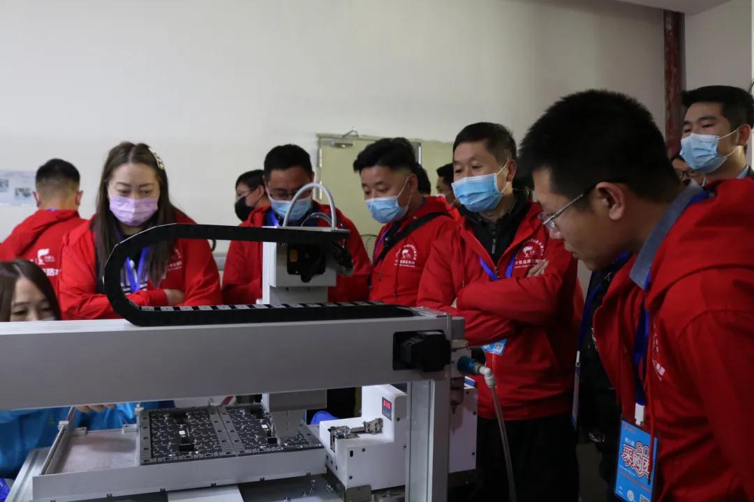 “破茧·逐梦”2020年第八届慧聪LED显示屏行业十佳品牌专场考察团暨厂商技术交流会正式启航！