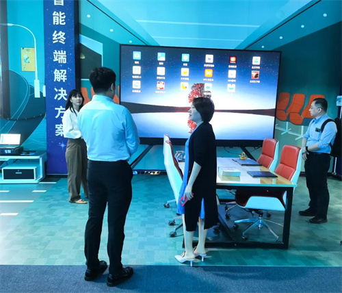 中银粤财公司领导莅临联诚发参观考察