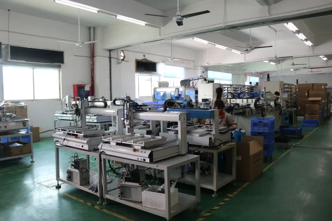 引路人：精准定位自身发展路径，打造渠道批发知名品牌