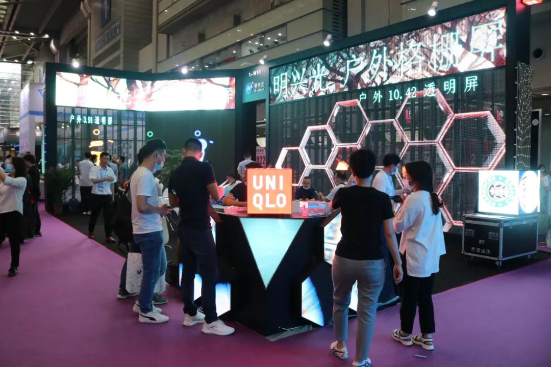 十九届深圳国际LED展盛大开幕，行业开年第一展，新品新技术全在这里!