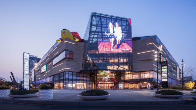 千余平米洲明大屏点亮番禺天河城，再造广州网红新地标