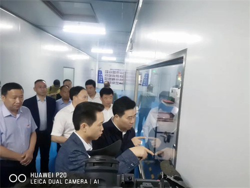 市委副书记、代市长黎春秋调研湖南合利来帮扶指导工作，舒灿董事长陪同调研！