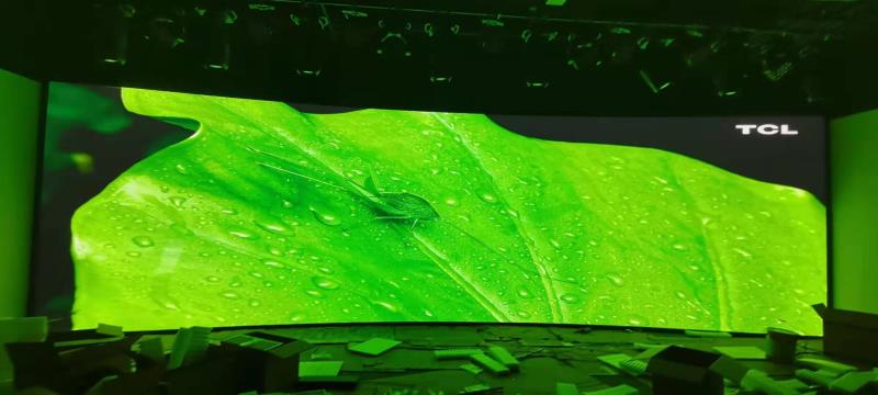 雨艺光电丨室内大型舞台屏P1.86m