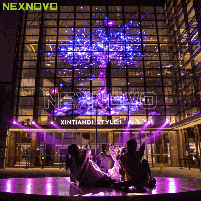 “老上海”焕活，晶泓LED透明屏助力新天地潮力升级