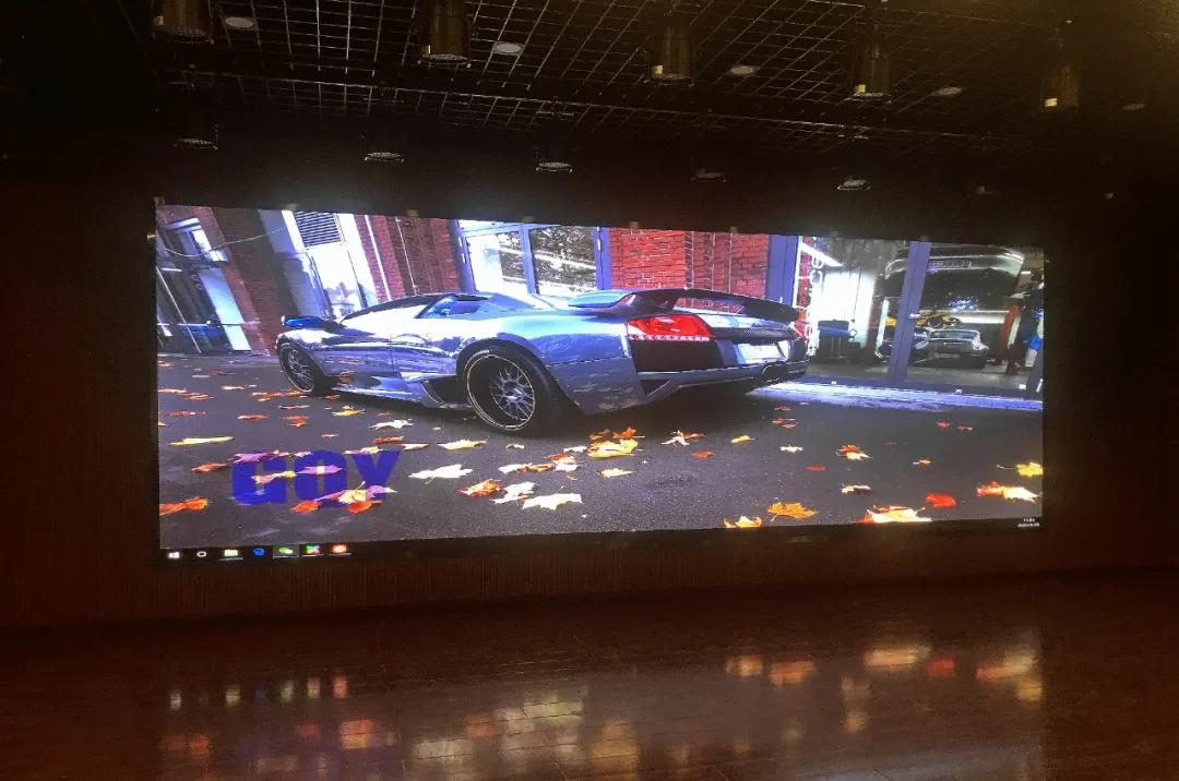 舞台上的LED大屏 | 张家口煤矿机械制造高级技工学校舞台改造项目