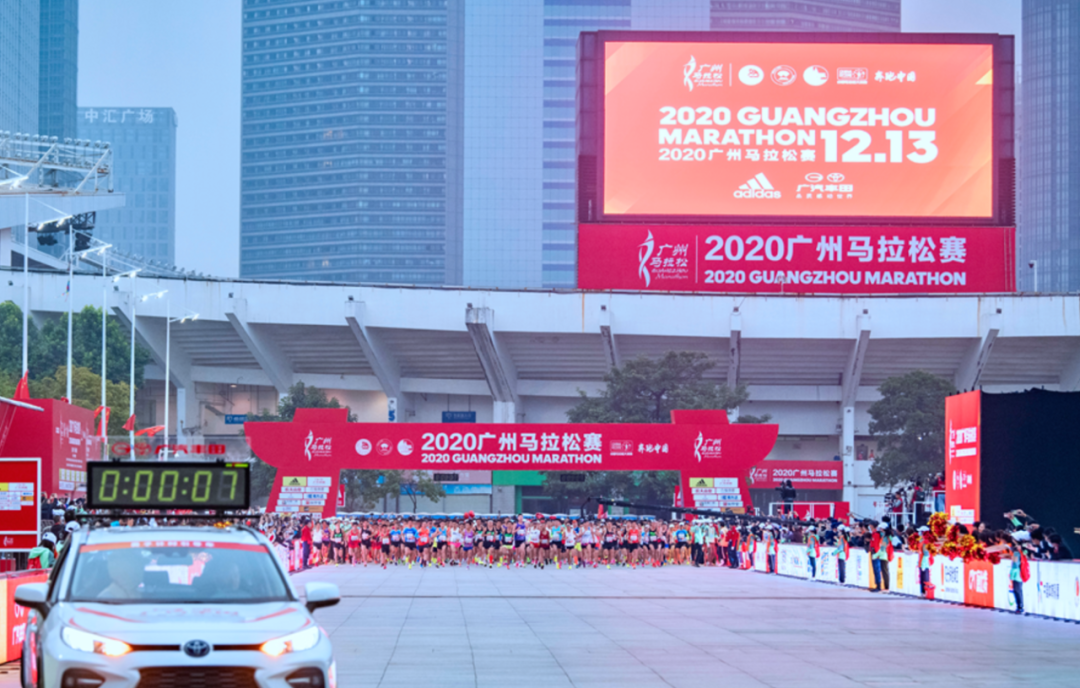 解锁抗疫新成就，洲明为疫后全球最大规模马拉松赛事屏添光彩！