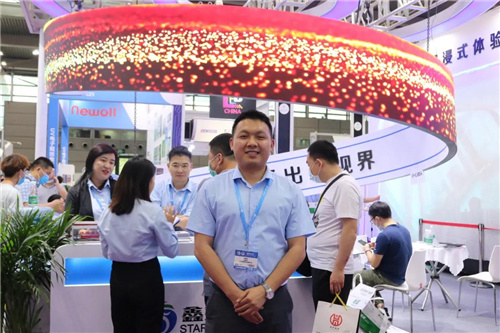 展会专访|鑫彩晨：显示不止平面 着力打造创意型产品标准化