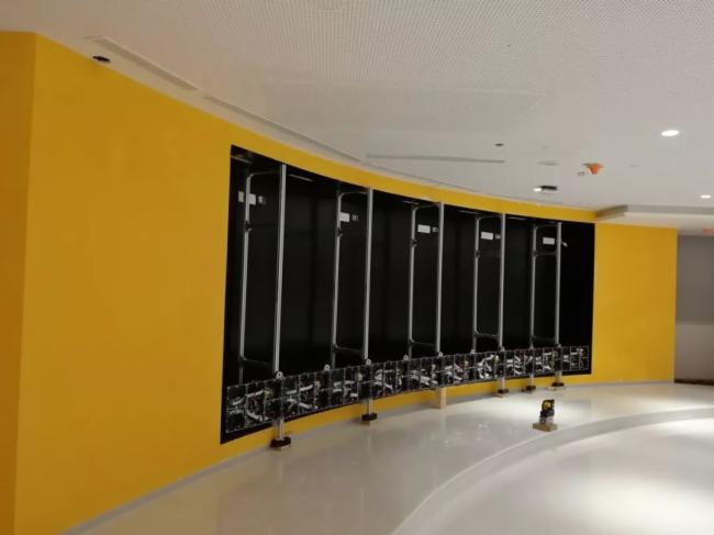 彩易达冀东油田安全生产指挥中心显示屏落地使用！