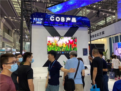 展会专访|MAXHUB LED：不止于屏——MAXHUB LED行业解决方案