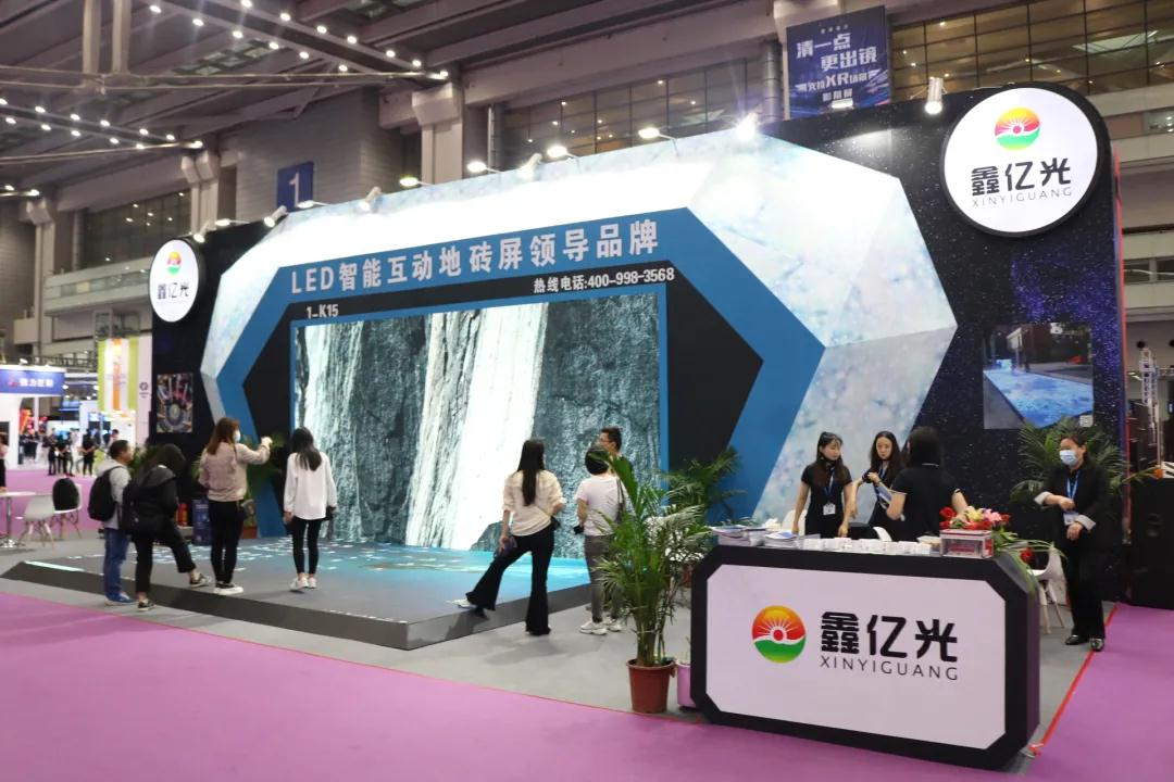 十九届深圳国际LED展盛大开幕，行业开年第一展，新品新技术全在这里!