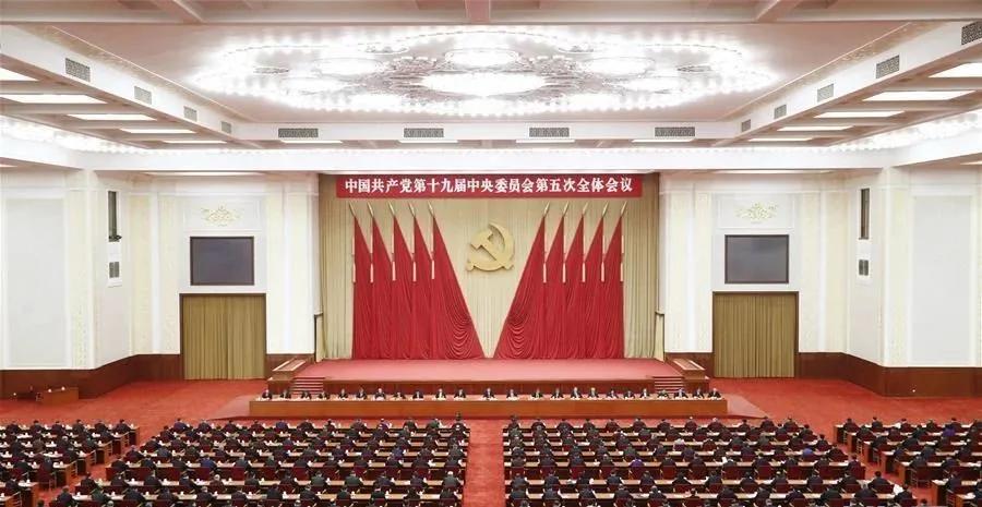 央视财经论坛选用QCOB主屏,共同聚焦新发展格局 央视财经论坛选用QCOB主屏,共同聚焦新发展格局