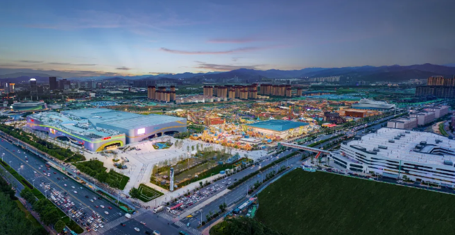 洲明携手乐融，助力融创打造多张世界级文旅城市新名片
