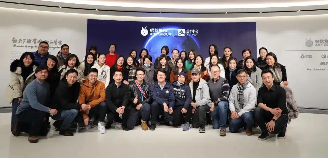 来支付宝上海·S空间展厅，邂逅雷曼COB超高清