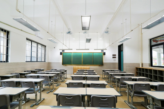 佛山照明的“智慧”局