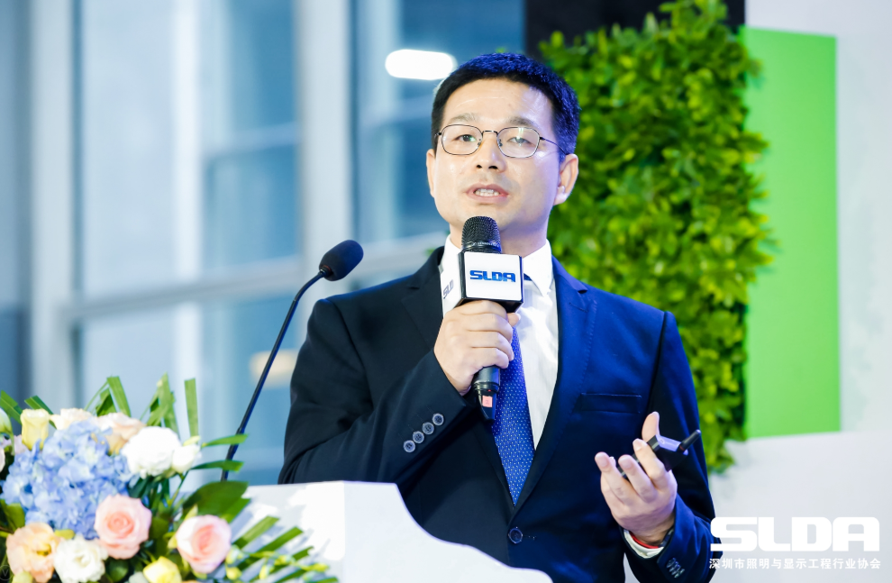 中国LED植物照明25强，在动植物光照技术生态链论坛上正式发布