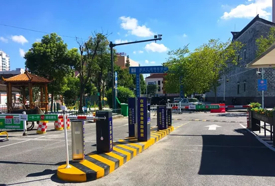 智慧灯杆点亮千亿市场 多元应用场景赋能智慧城市