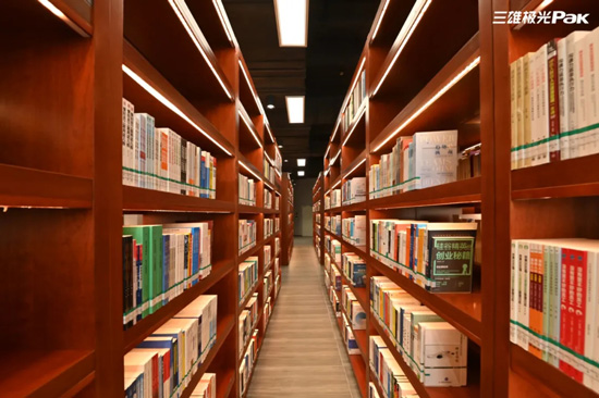 智能照明图书馆，三雄极光专治各种不爱阅读！