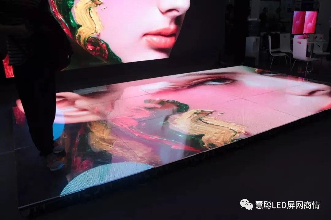 行情不断催化，Mini LED商用元年已至