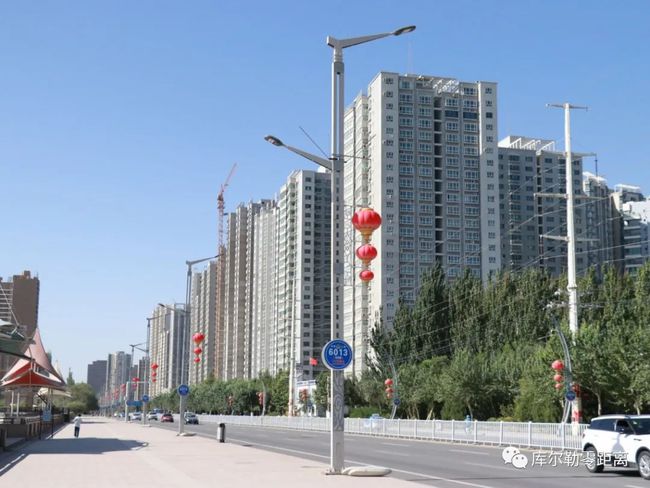 库尔勒市77条道路更换12000盏LED路灯