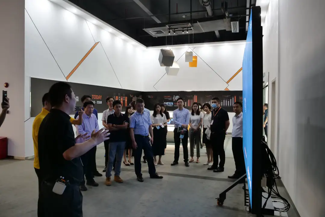 聚力同行 共话未来 | “星河产城领袖行”走进艾比森活动圆满落幕