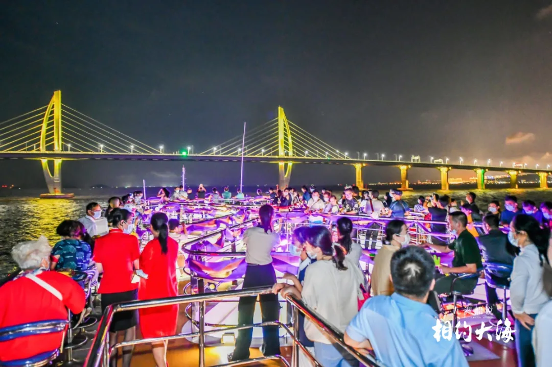 相约大海丨洲明1026㎡巨屏助力全球首部海上光影剧震撼开演 相约大海丨洲明1026㎡巨屏助力全球首部海上光影剧震撼开演