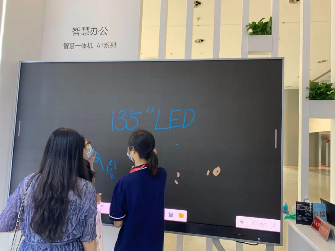 背光/直显产品全面量产,京东方的Mini LED“战事” 背光/直显产品全面量产,京东方的Mini LED“战事”