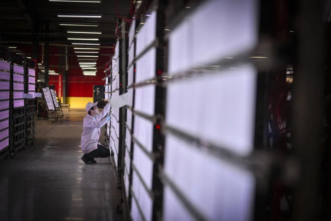 高瞻远瞩促发展,雄厚底气赋信心 高瞻远瞩促发展,雄厚底气赋信心