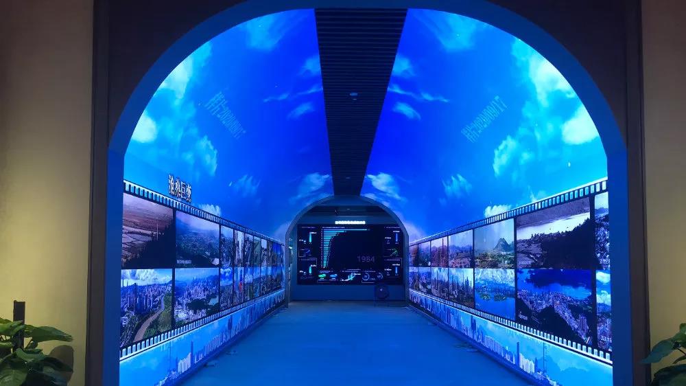 LED显示屏“视”说百年征程故事