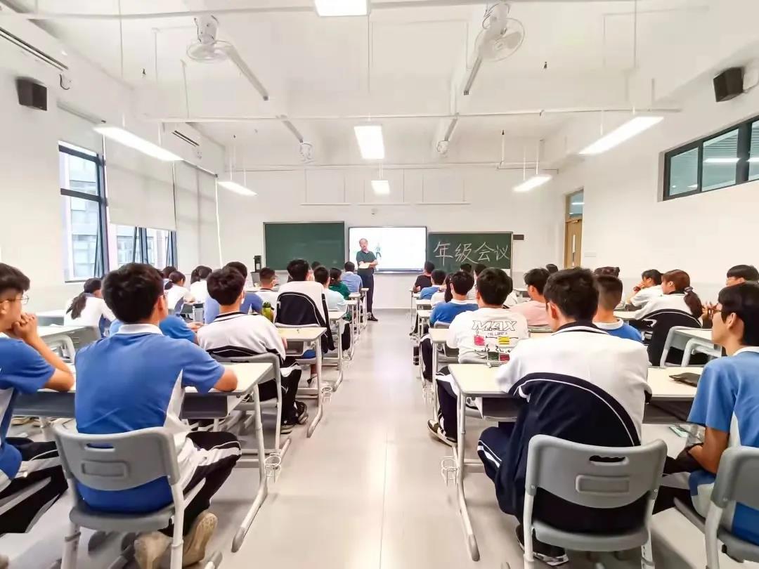 晶宏照明：8000个智慧教室的缔造者