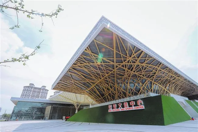 “丝绕茧” │ 织里文体中心艺术显示新方案 “丝绕茧” │ 织里文体中心艺术显示新方案