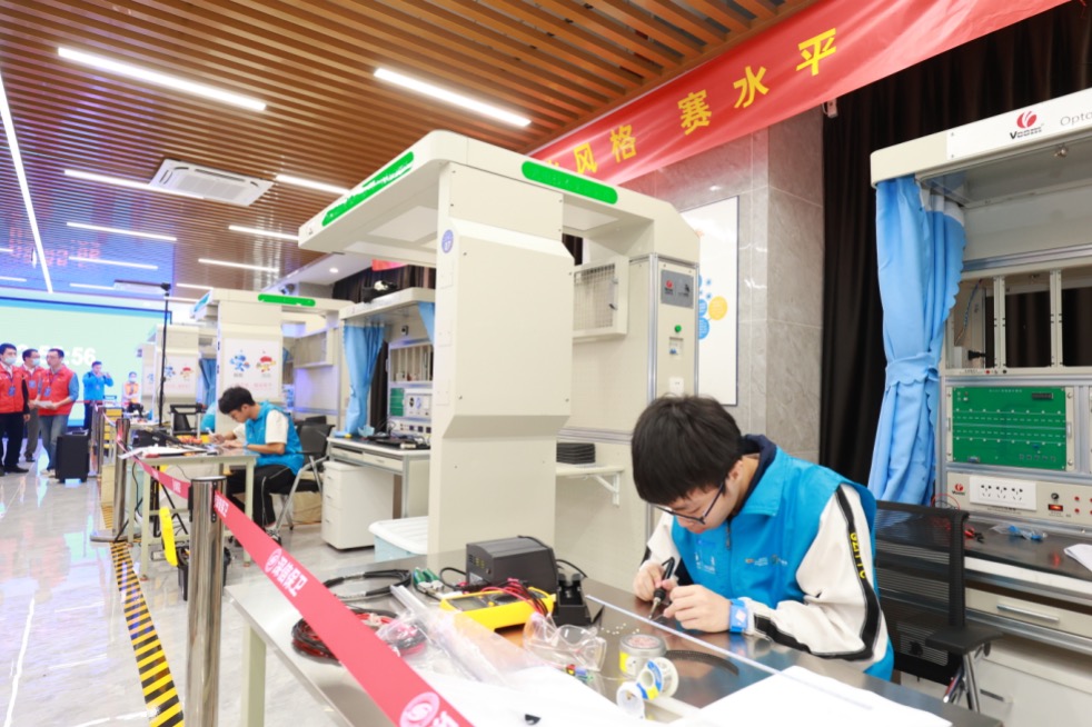 首个智慧杆设计“工匠之星”诞生！2021年深圳技能大赛——光电技术（智慧杆设计）“工匠之星”职业技能竞赛圆满落幕！