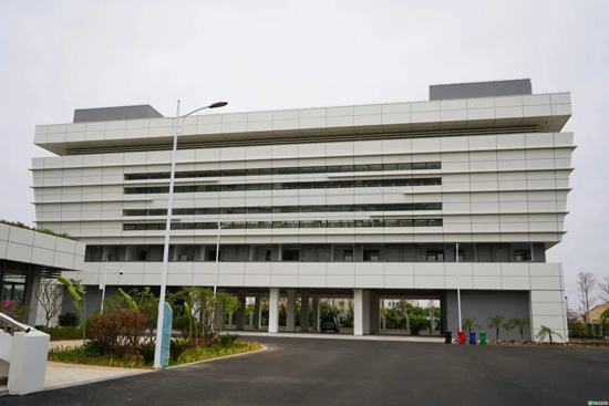 三雄极光照亮赛事场馆,为亚青会助力! 三雄极光照亮赛事场馆,为亚青会助力!